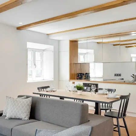 Апартаменты Miragaia By Da'home